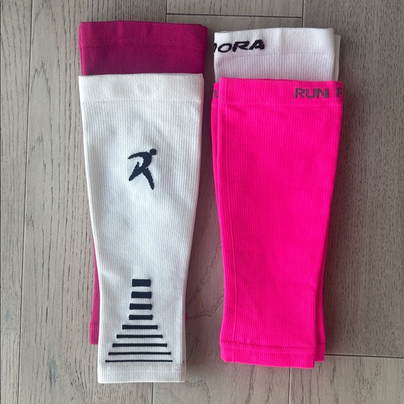 Rymora Accessories - Run Forever Rymora Medium Calf Compression Sleeves White Pink